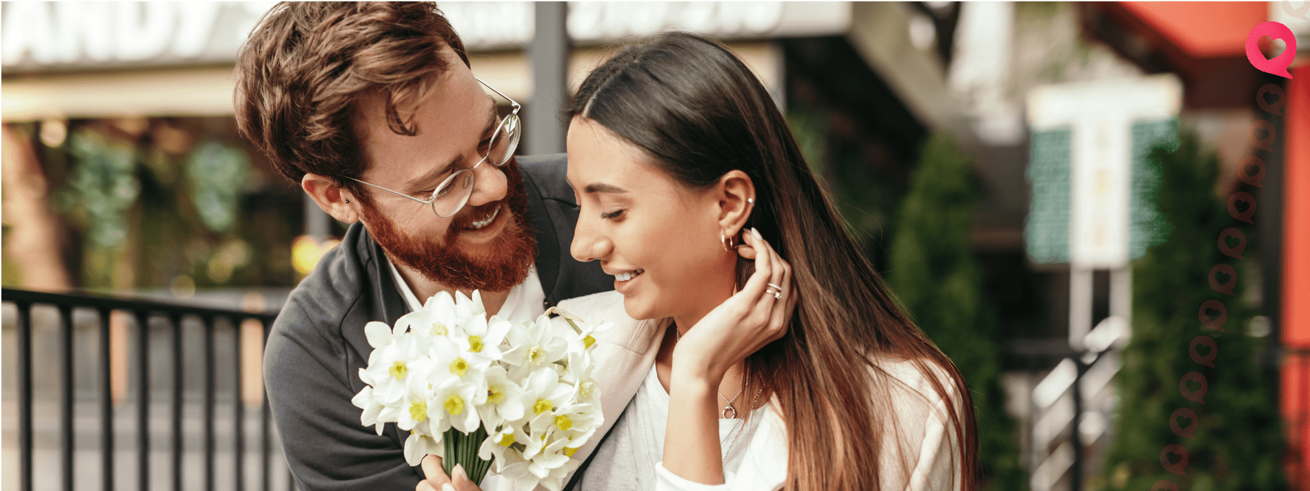 Plan thoughtful dates to seduce married woman