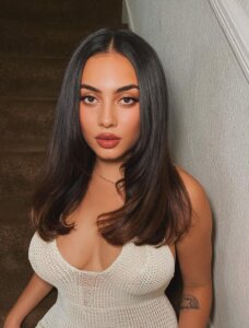 looking for open-minded women