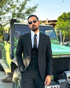 a rich man online