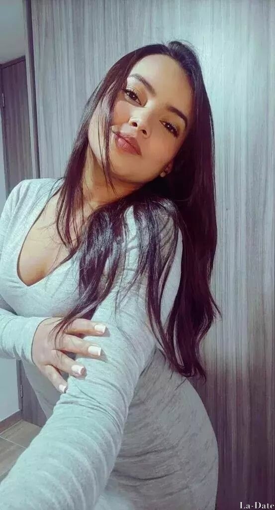 Valentina Profile image 1